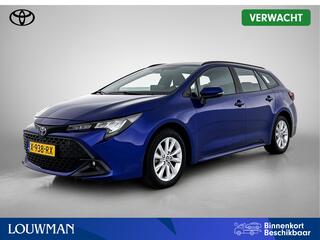 toyota-corolla-touring-sports-hybri