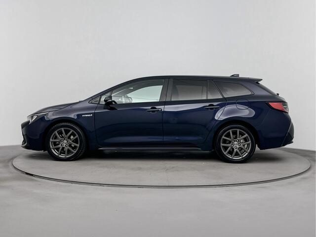 Toyota COROLLA Touring Sports 1.8 Hybrid Comfort Trekhaak | Metaallak | Lichtmetalen Velgen | NL-Auto |