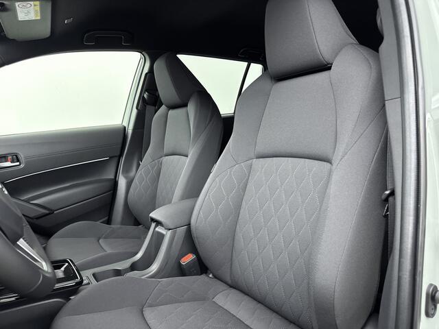 Toyota COROLLA Cross Hybrid 180 Dynamic | Apple Carplay & Android Auto | Parkeercamera | TB 11-10 inruilpremie actie in actieprijs al opgenomen