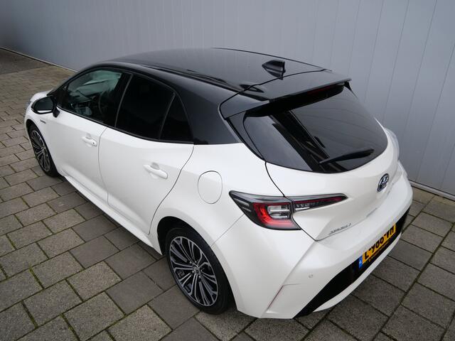 Toyota COROLLA 1.8 Hybrid GR-Sport 122 Pk Automaat Navigatie / DAB / Apple Carplay / Camera