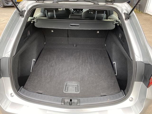 Toyota COROLLA Touring Sports Hybrid 140 Active Adaptieve cruise control, achteruitrij camera, navigatie Apple CarPlay/Android Auto, NL auto, dealer onderhouden, automaat!