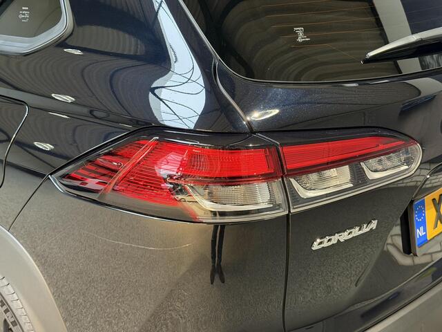 Toyota COROLLA Cross Hybrid 200 Style automaat