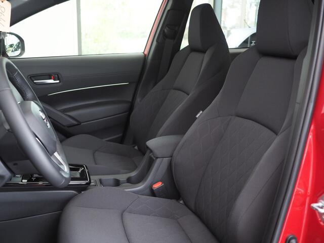 Toyota COROLLA Cross Hybrid 140 Dynamic Nieuw model