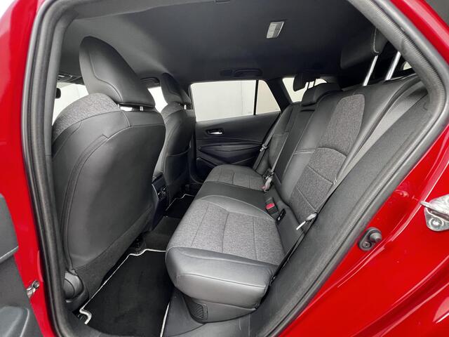 Toyota COROLLA Touring Sports Hybrid 140 Comfort Automaat / Fabrieksgarantie tot 03-2027 < 100.000km, tot 10 jaar mogelijk ** / Navigatie (abbo) / Adaptieve CC / Achteruitrijcamera / Stuur- en stoelverwarming / Apple Carplay Android / 17" LM wielen + All Season banden