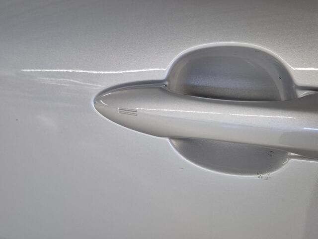 Toyota COROLLA Cross Hybrid 140 Style | PDC Rondom | BSM | LED | Keyless | Elektr. achterklep |