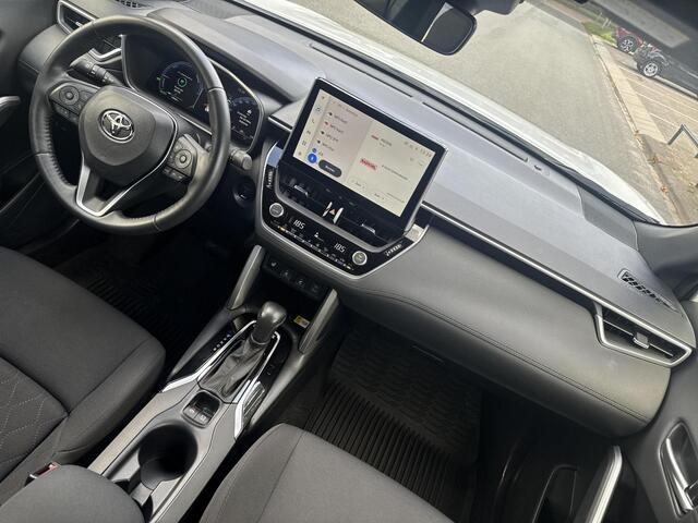 Toyota COROLLA Cross Hybrid 200 Style | Apple CarPlay | Elektr. Klep | Blindspot | Rijklaarprijs incl. garantie |