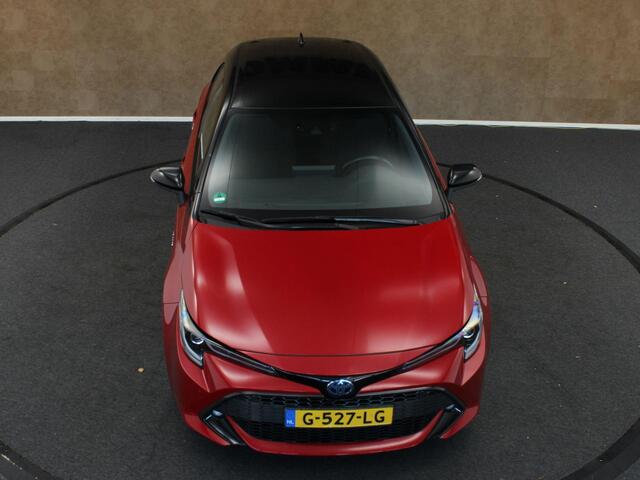 Toyota COROLLA 1.8 Hybrid Style - AFNEEMBARE TREKHAAK (TREKGEWICHT 750 KG GEREMD) - ADAPTIEVE CRUISE CONTROL - CLIMATE CONTROL - BLUETOOTH TELEFOONVOORBEREIDING - PARKEERASSISTENT- KEYLESS START/ENTRY - NAVIGATIE FULL MAP - PARKEERSENSOREN VOOR + ACHTER - STOELVERWARMIN