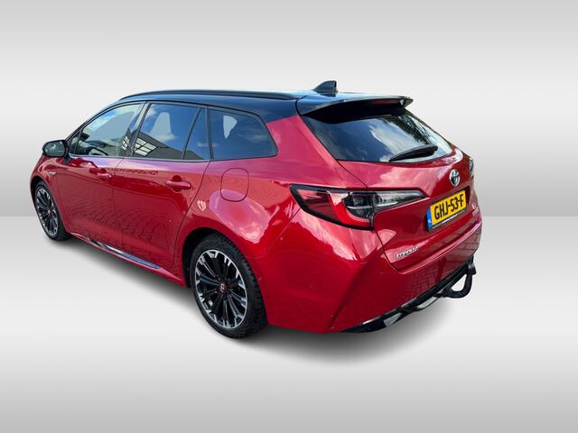 Toyota COROLLA Touring Sports 2.0 Hybrid GR-Sport / Trekhaak / Camera / Half leder / Keyless / 17'' / Virtual Cockpit / Stoelverwarming / DAB / ACC