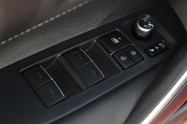 Toyota COROLLA 1.8 Hybrid Style//Navi//Camera//Schuifdak!!