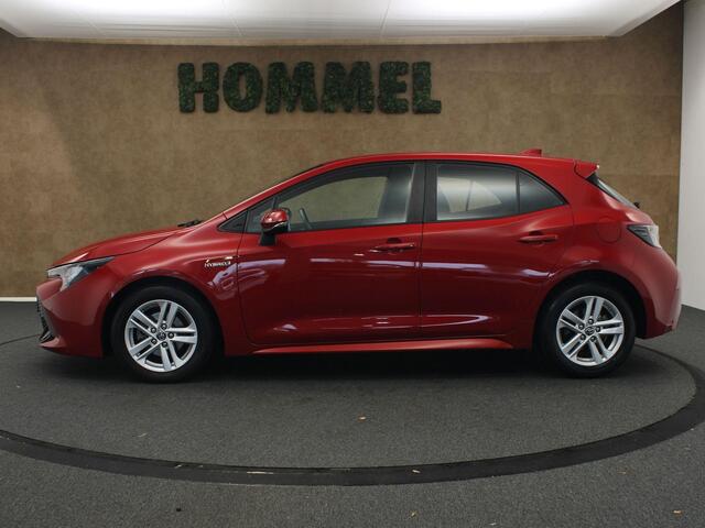 Toyota COROLLA 1.8 Hybrid Active Plus APPLE CARPLAY/ANDROID AUTO - ADAPTIEVE CRUISE CONTROL - PARKEERSENSOREN VOOR - ACHTERUITRIJ CAMERA - NAVIGATIE - CLIMATE CONTROL - DRAADLOZE TELEFOONLADER