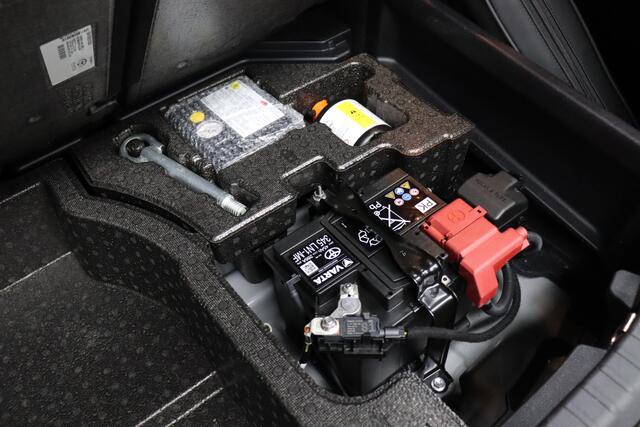 Toyota COROLLA 2.0 Hybrid 180 PK Executive JBL | Adaptive-cruise | Camera | Clima | Navigatie | Keyless | Stoel & Stuurverwarming | Parkeerassistent | Dodehoekdetectie