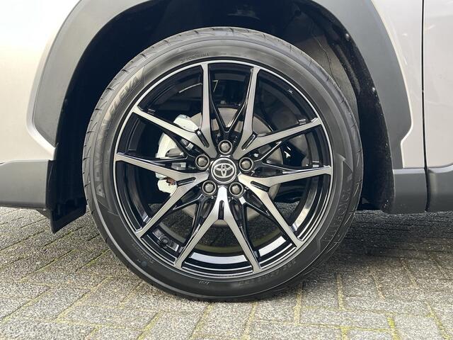 Toyota COROLLA Cross Hybrid 180 GR Sport | Metalstream grey met zwart dak | Panoramadak | Nieuw uit voorraad |