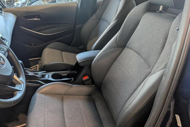 Toyota COROLLA Touring Sports Hybrid 140 Dynamic Apple CarPlay / Android auto | Getint Glas | Stoelverwarming