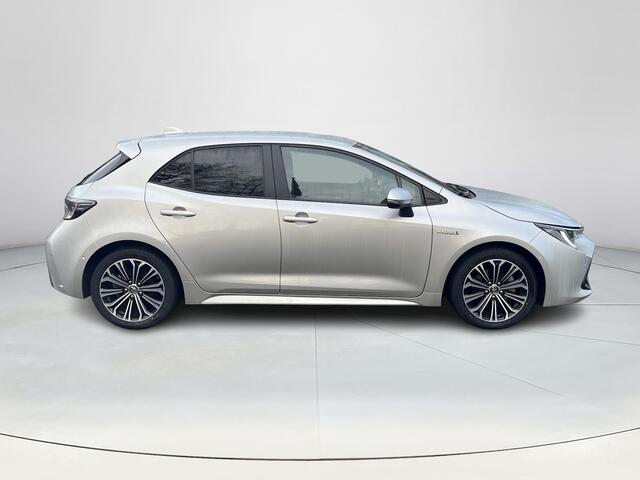 Toyota COROLLA 2.0 Hybrid Dynamic | Navigatiesysteem | Stoelverwarming | Volledige historie