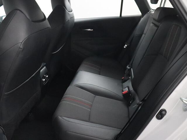 Toyota COROLLA Touring Sports 1.8 Hybrid GR-Sport | ACC | Camera | Stoelverwarming!