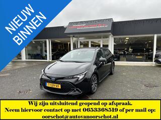 toyota-corolla-touring-sports-hybri