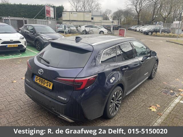 Toyota COROLLA Touring Sports 1.8 Hybrid First Edition | DEMO | Parkeersensoren | Elektrische kofferbak | Navigatie |