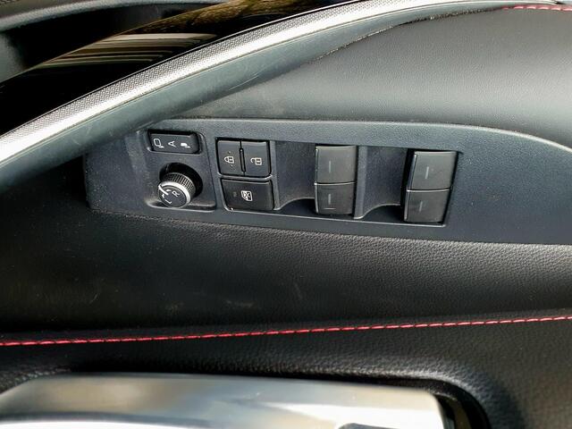 Toyota COROLLA Touring Sports 2.0 Hybrid Executive All-in prijs!