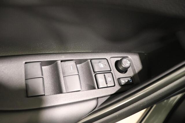 Toyota COROLLA Cross Hybrid 140 Dynamic, Inruilpremie ¤1500, BSM, Sensoren, Apple Carplay/Android Auto, Stoel & Stuurverwarming!