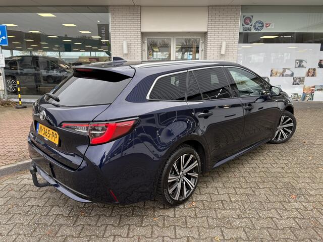 Toyota COROLLA 1.2 Dynamic | Stoelverwarming | Trekhaak | 1300kg Trekgewicht |