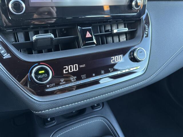 Toyota COROLLA Touring Sports 2.0 Hybrid Style | Stoelverwarming | Apple Carplay/Android Auto | Parkeersensoren voor en achter | Toyota garantie tot 2030!