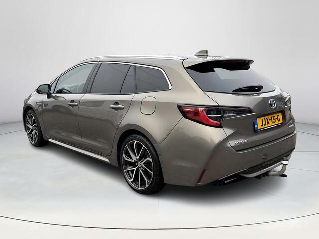 Toyota COROLLA Touring Sport 2.0 Hybrid Executive **TREKHAAK/ NAVIGATIE/ DODEHOEK DETECTIE/ STOELVERWARMING/ 36 MAANDEN GARANTIE**