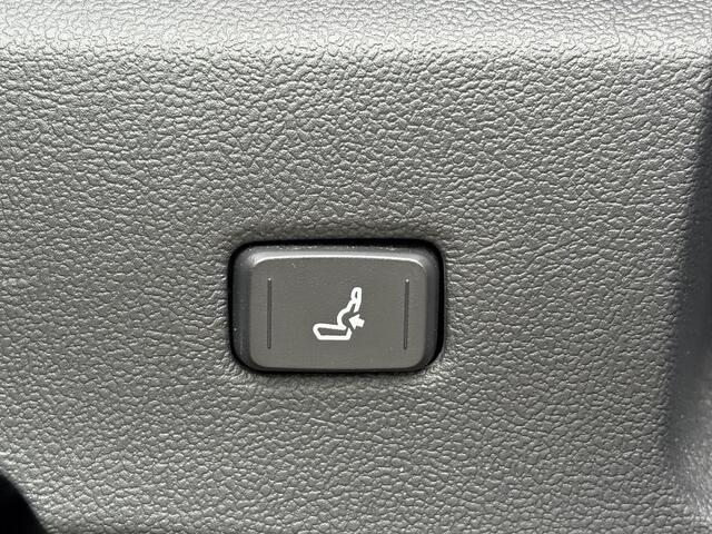 Toyota COROLLA Touring Sport 2.0 Hybrid Executive **TREKHAAK/ NAVIGATIE/ DODEHOEK DETECTIE/ STOELVERWARMING/ 36 MAANDEN GARANTIE**