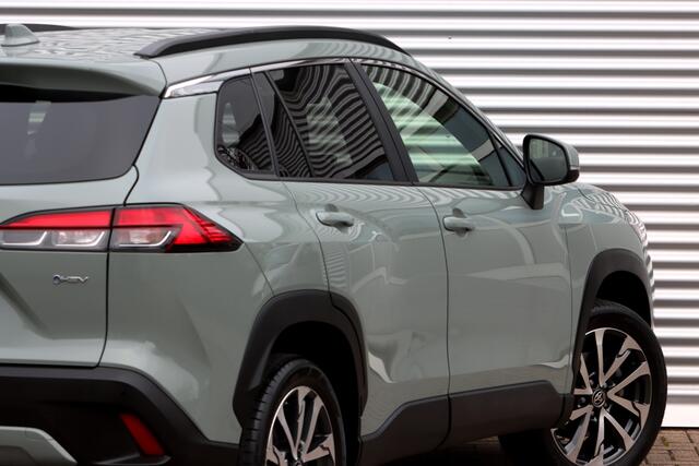 Toyota COROLLA Cross Hybrid 140 Style Urban Khaki