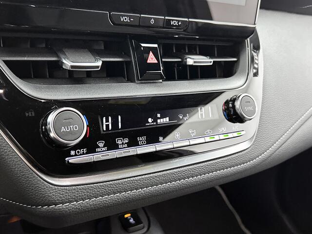 Toyota COROLLA Touring Sports Hybrid 140 Dynamic | Navigatie | PDC | Halfleder | Stoelverwarming |