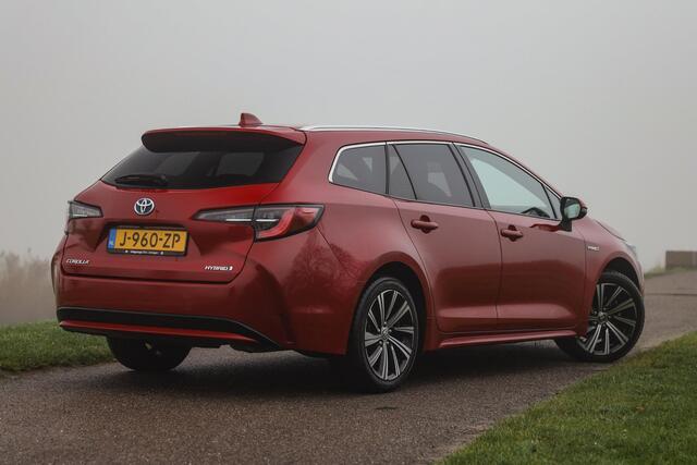Toyota COROLLA Touring Sports 1.8 Hybrid Dynamic ? Camera ? CarPlay ? Stoelverwarming
