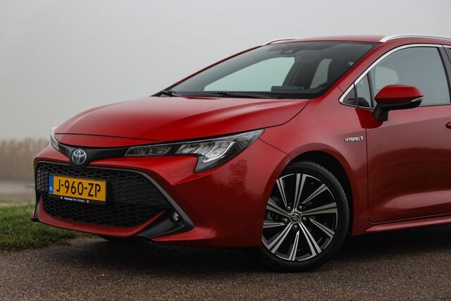 Toyota COROLLA Touring Sports 1.8 Hybrid Dynamic ? Camera ? CarPlay ? Stoelverwarming