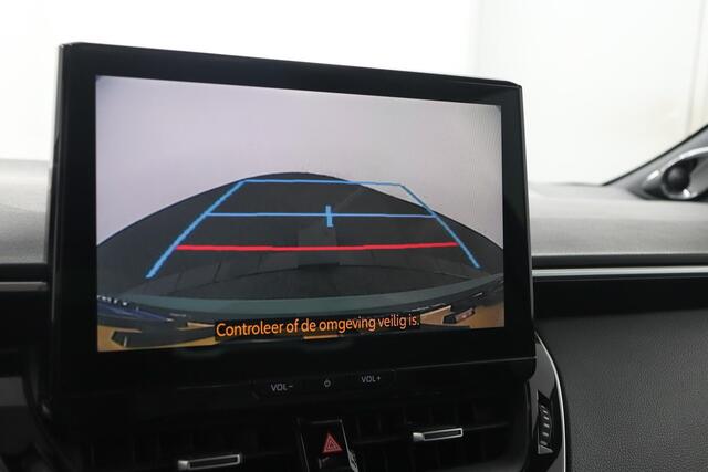 Toyota COROLLA Touring Sports Hybrid 200 GR Sport Plus | Schuif/Kantel dak | Navigatie | Parkeer sensoren |