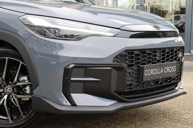 Toyota COROLLA Cross Hybrid 180 GR Sport , Nieuw en direct leverbaar met ¤1.500,- voordeel