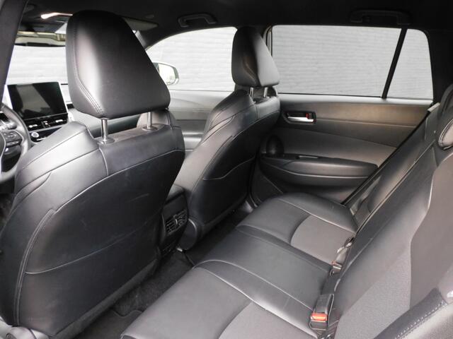 Toyota COROLLA Cross 2.0 High Power Hybrid First Edition 1e EIGENAAR! DEALERONDERHOUDEN! TOPSTAAT! STOELVERWARMING!