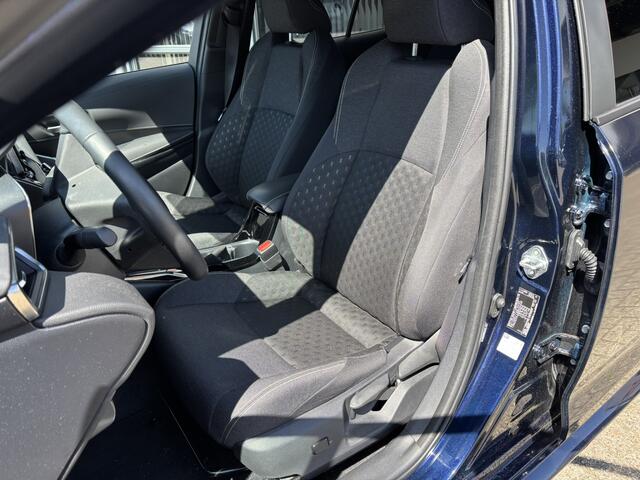 Toyota COROLLA Suzuki Swace 1.8 Hybrid Style / BTW Auto / Camera / Stoel & Stuurverwarming / Adaptive Cruise Control / Applecarplay/AndroidAuto /