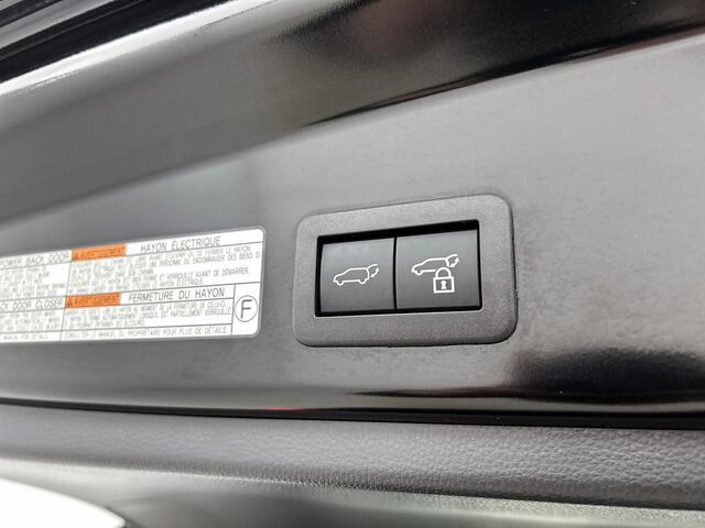 Toyota COROLLA Cross Hybrid 140 Style