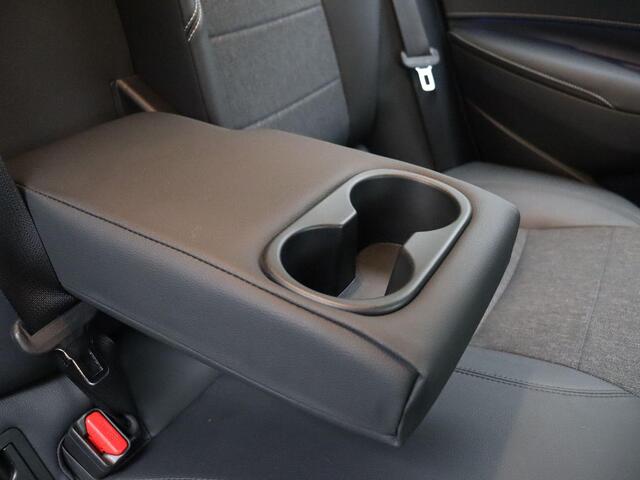 Toyota COROLLA Touring Sports 1.8 Hybrid Dynamic | Slechts 29365km | Stoelverwarming | Trekhaak | Adaptieve Cruise Control | Keyless Entry |