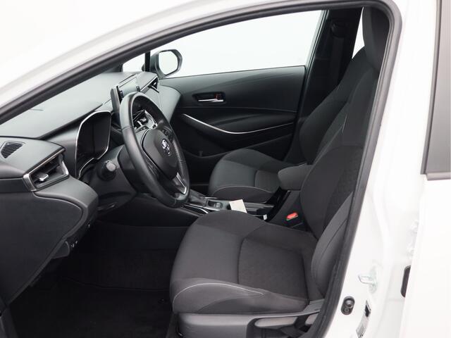 Toyota COROLLA Touring Sports 1.8 Hybrid Active/ lage km/ trekhaak