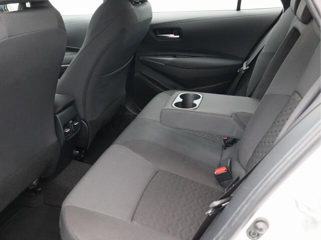 Toyota COROLLA Touring Sports 1.8 Hybrid Active/ lage km/ trekhaak