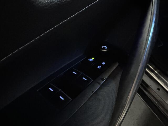 Toyota COROLLA Touring Sports 1.8 Hybrid Active