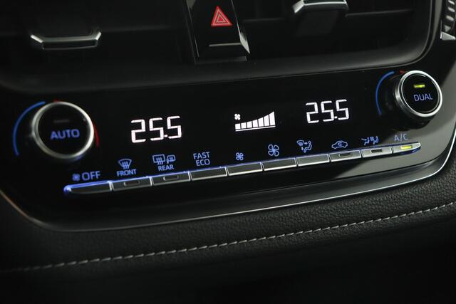 Toyota COROLLA Touring Sports 1.8 Hybrid Business | Navigatie | ACC | Trekhaak |