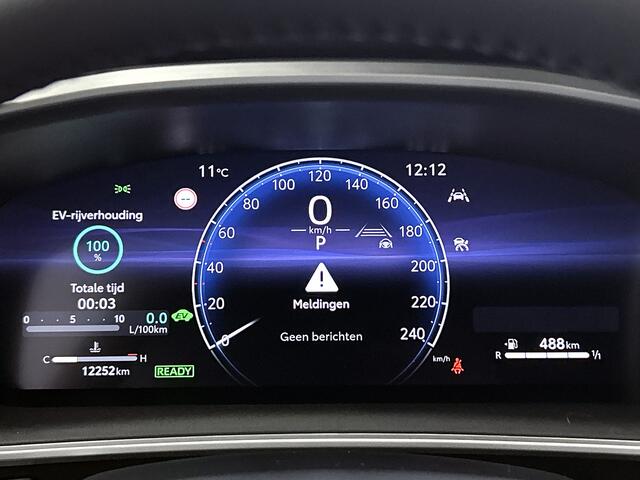 Toyota COROLLA Cross Hybrid 140 Style