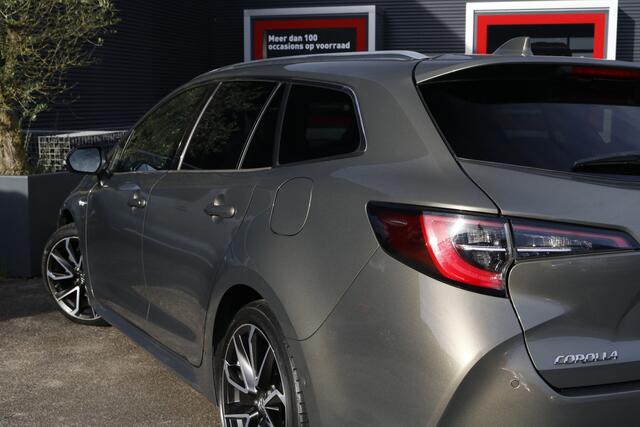 Toyota COROLLA Touring Sports 2.0 Hybrid Premium | Schuif -/ kanteldak | trekhaak | Zeer compleet |