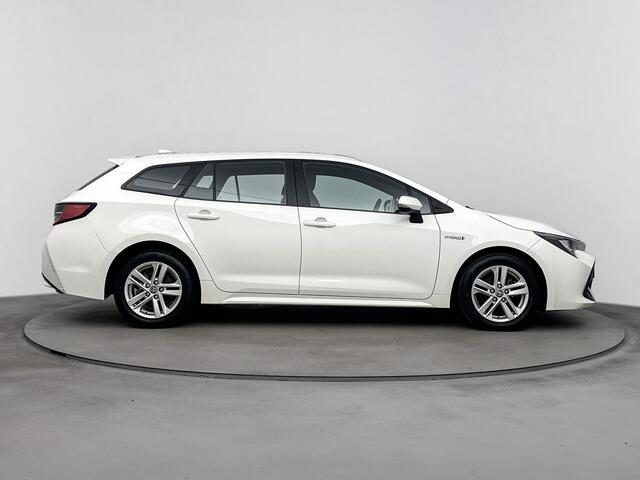 Toyota COROLLA Touring Sports 1.8 Hybrid Active | NL-Auto | Apple Carplay -/ Android Auto |