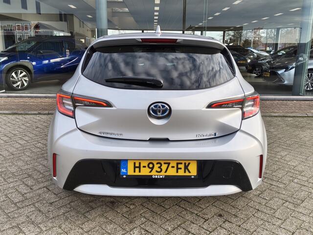 Toyota COROLLA 1.8 Hybrid Dynamic | Sensoren voor | Stoelverwarming | Android A