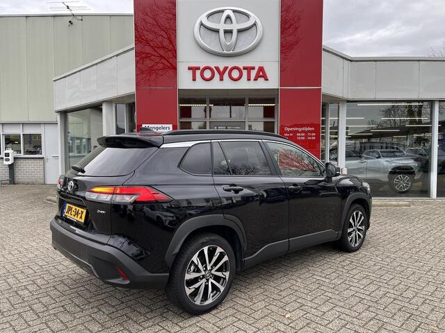 Toyota COROLLA Cross Hybrid 140 Style | Rijklaar | Stuur en stoelverwarming | Apple Carplay- Android | Draadloos telefoon laden