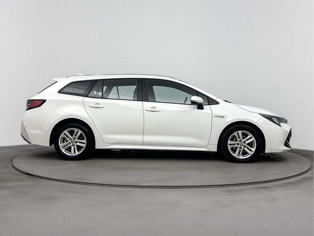 Toyota COROLLA Touring Sports 1.8 Hybrid Active | Trekhaak | NL-Auto |