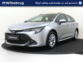 toyota-corolla-touring-sports-hybri