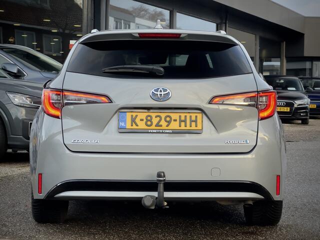 Toyota COROLLA Touring Sports 1.8 HYBRIDE PLUS AUT LEDER NAVI CAMERA LED LMV PDC