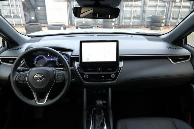 Toyota COROLLA Cross 2.0 Hybrid 200 First Edition Automaat | Apple Carplay en Android
